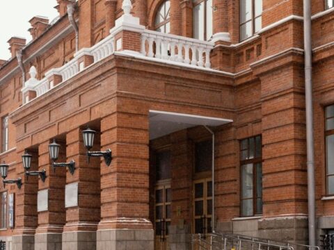 Вдова Николая Караченцова потратит на дом-музей в память о муже, который расположится в Королеве, 30 млн руб Новости Королёва 