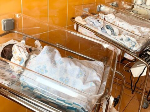 Платон, Лука и Агата: более 140 детей родились в Королеве в апреле Новости Королёва 